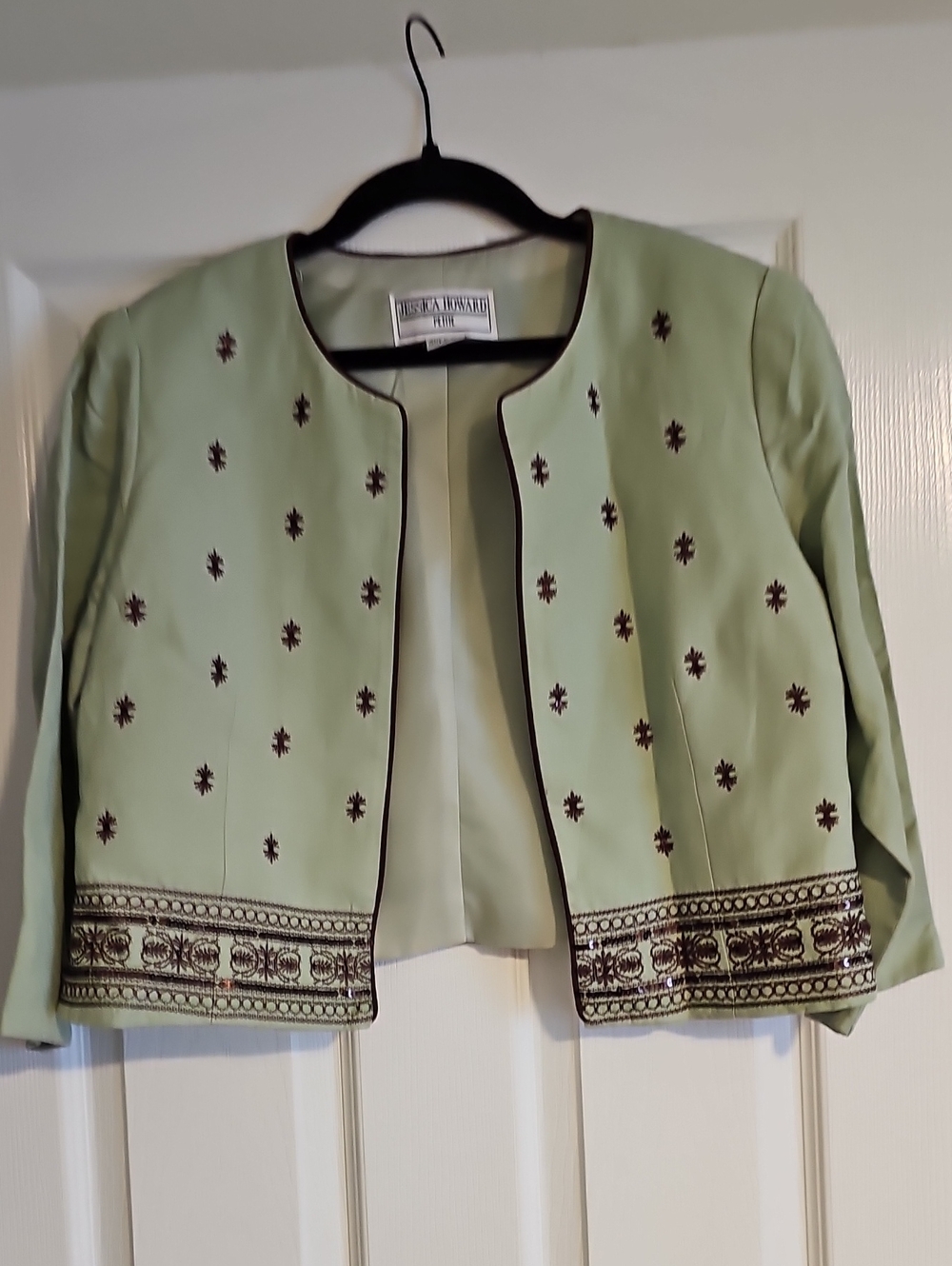 Jessica Howard Cropped Blazer